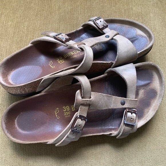 Birkenstock 39 brown sandals